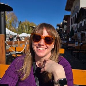 Meet your Posher, Liz